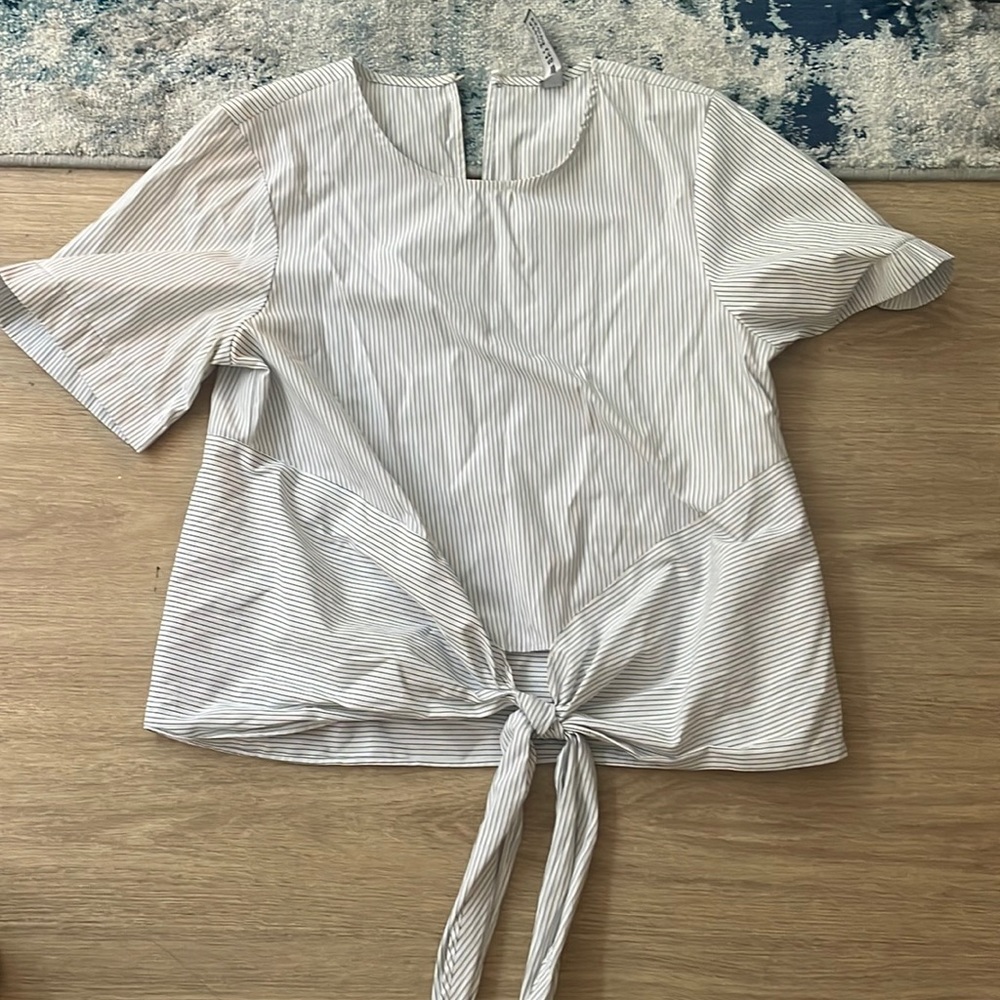 Stripped shirt with tie